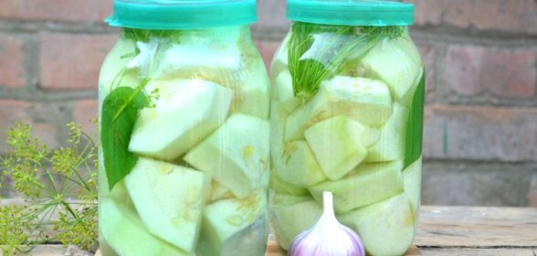 Малосольные кабачки быстрого приготовления