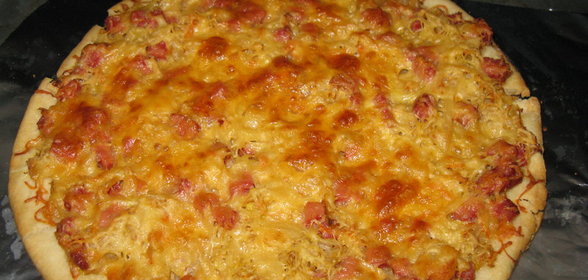 Пицца с квашеной капустой