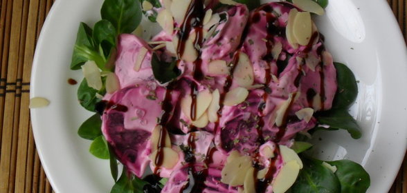 Печёная свёкла с миндальной заправкой постное блюдо