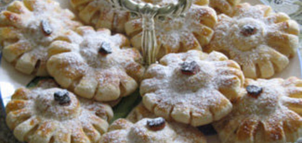 Пирожное с ананасом