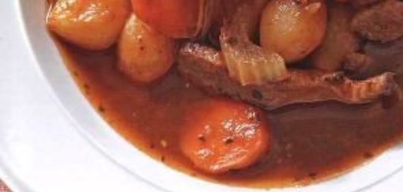 Салат из квашеной капусты с маринованными огурцами