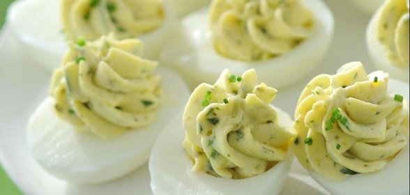 Фаршированные яйца с тархуном