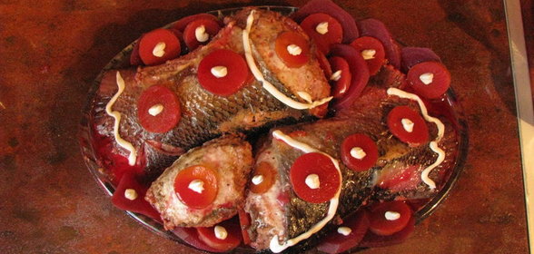 Инь Яньили просто фаршированная рыбка