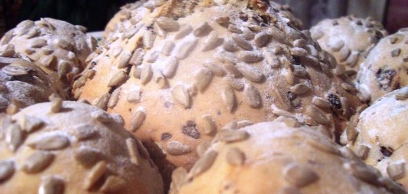 Кексы постные с шоколадом и изюмом