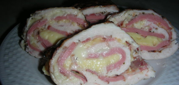 Пикантный куриный рулет