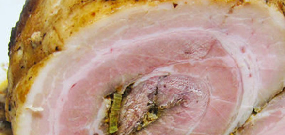 Мясной рулет в тесте