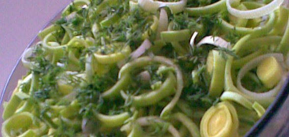 Салат с печенью трески