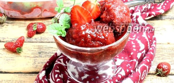 Сорбе из клубники с бальзамическим уксусом