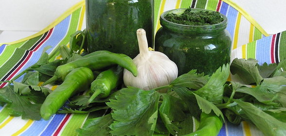 Зеленая аджика