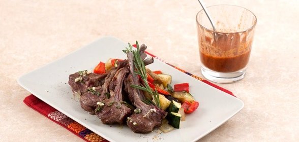 Каре барашка с домашней аджикой и овощным рататуем