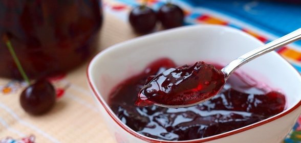 Вишня консервированная в желе