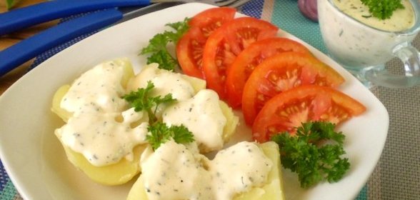 Картофель под сырным соусом