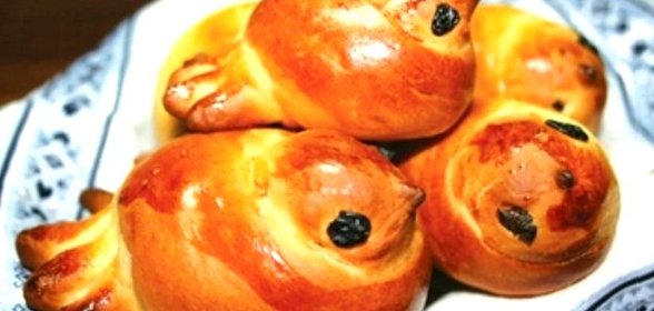 Булочки в форме птичек