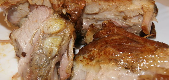 Мясо запечёное в винно-перечном маринаде и горчице-рецепт выходного дня