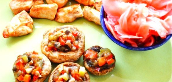 Шампиньоны, фаршированные овощами