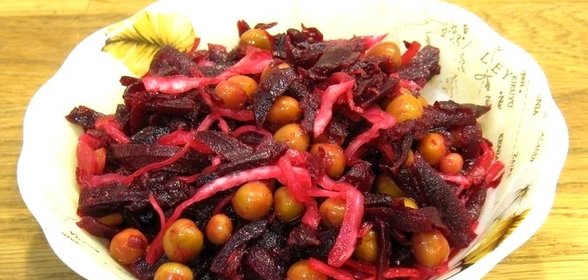 Салат из квашеной капусты