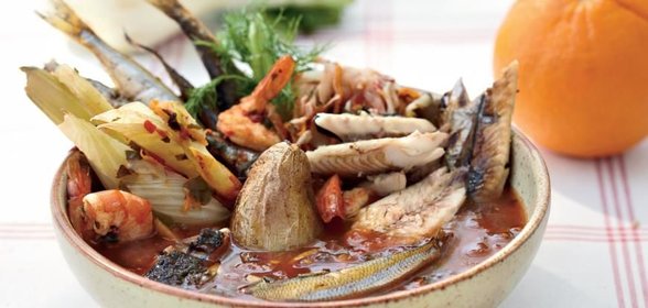 Креветки на углях и походный буйабес