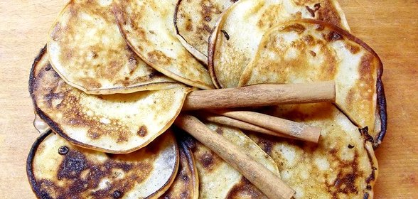 Оладьи с кардамоном и корицей