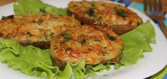 Картофель запеченный с сыром и беконом