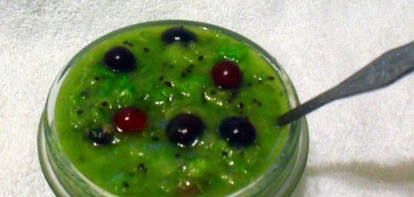 Сальса из киви с клюквой