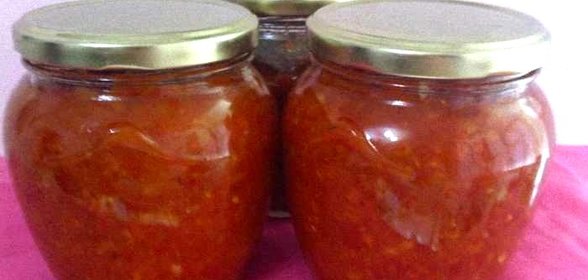 Аджика с морковью на зиму