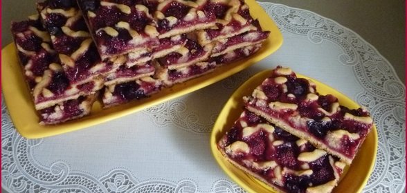 Пирог с решёточкойЛесные ягоды