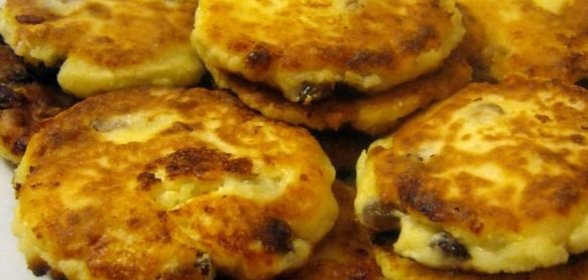 Пышные сырники с изюмом