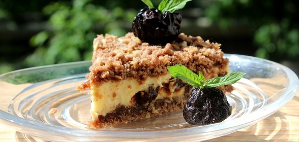 Торфяной творожный пирог с черносливом (без яиц)