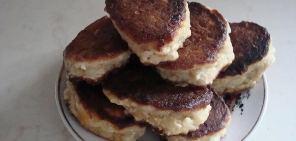 Макароны, лапша или вермишель с маслом