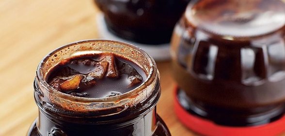 Шоколадный конфитюр с ананасами