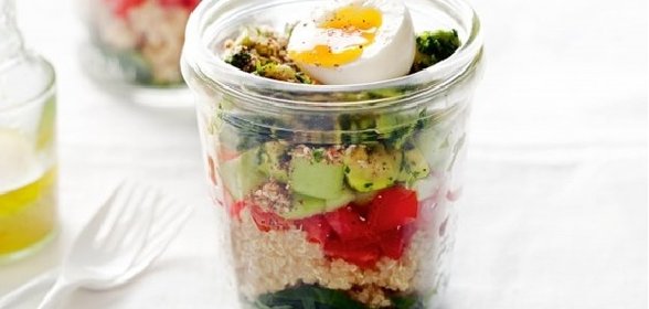 Киноа-завтрак в банке