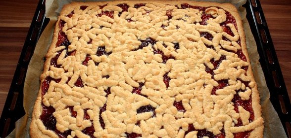 Пирог с вареньем