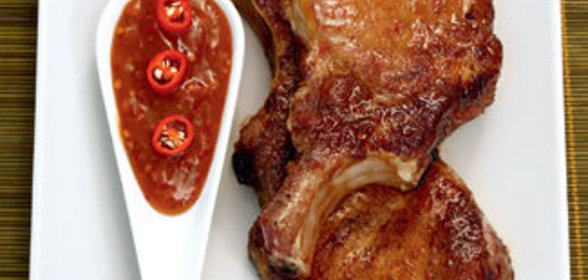 Жареные свиные отбивные в маринаде по-вьетнамски