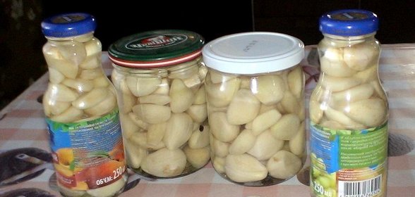 Маринованный чеснок
