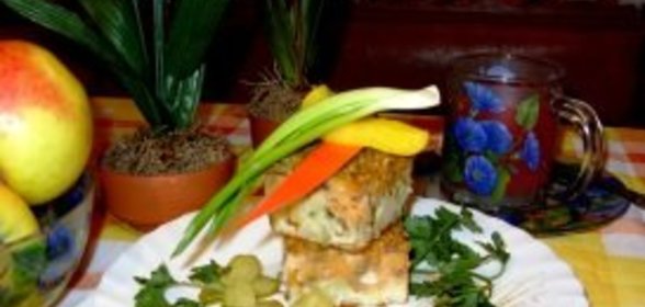 Запеканка из куриного филе на овощной подушке
