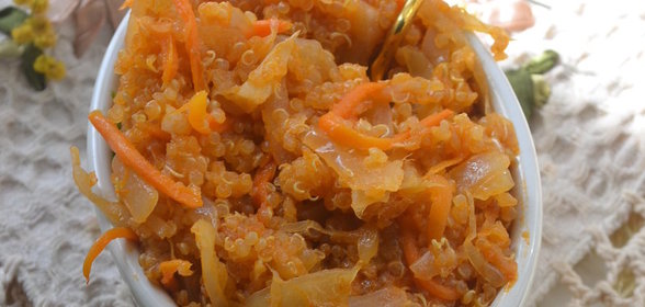 Киноа с квашеной капустой