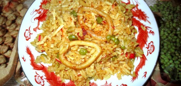 Паэлья с кальмарами в пиве
