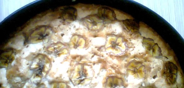 Пышная шарлотка с грушами и бананом