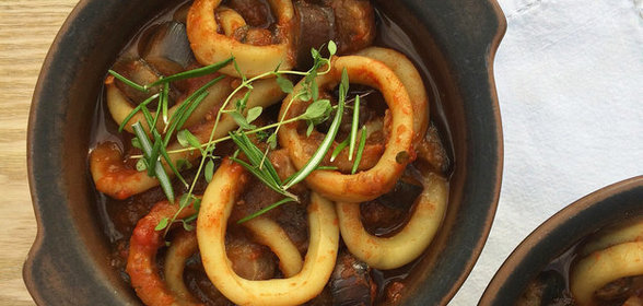 Кальмары с баклажанами