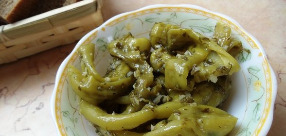 Острая закуска из перцев по армянский