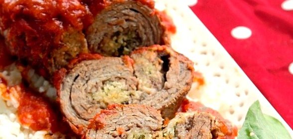 Мясо с базиликом в духовке