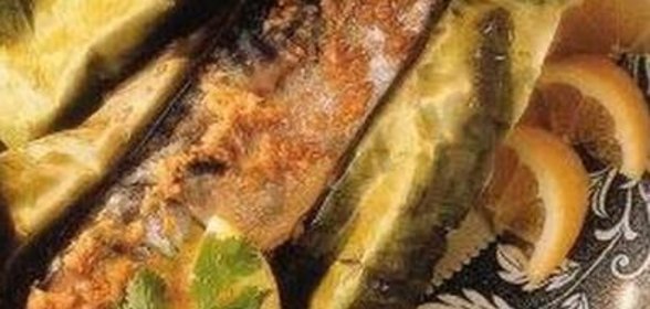 Рыба, запеченная в фольге с имбирным маслом