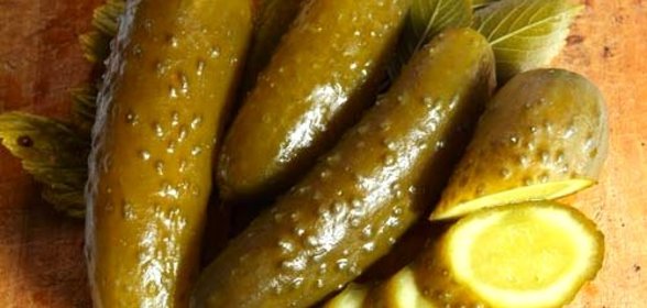 Закатка сладких огурцов