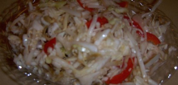 Клубнично-банановый торт без выпечки