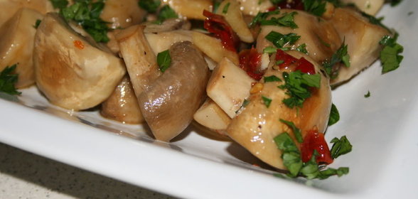 Тапас с шампиньонами