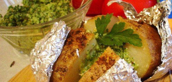 Печеный картофель с петрушкой. Итальянская классика в новом варианте