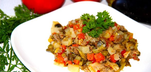 Овощное рагу с фаршем
