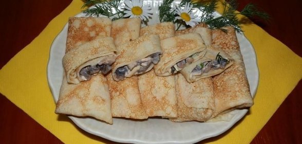 Блины с грибами и сыром