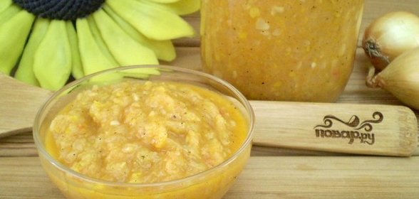 Кабачковая икра с майонезом и луком