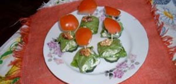 Рулетики из салата